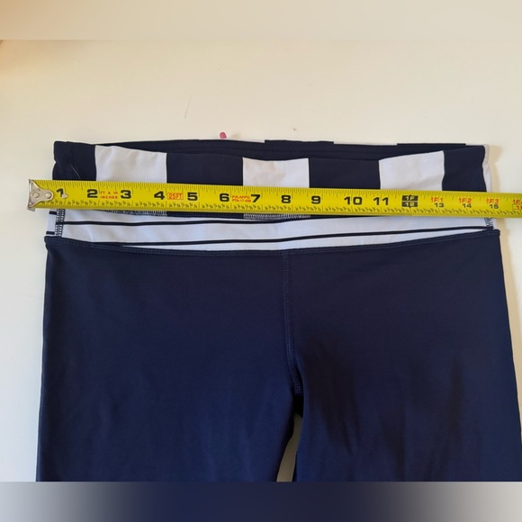 Lululemon Run: Inspire Crop II Deep Indigo / Wide Bold Stripe White Deep Indigo - Picture 9 of 13